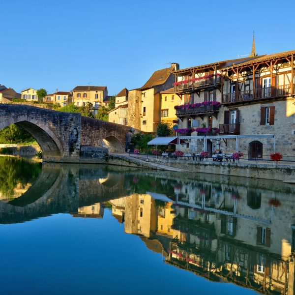 the old village of Nérac in French